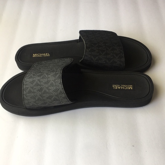 Michael Kors slides black with black logo - Picture 2 of 4